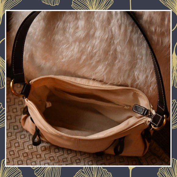 BOGO Vintage Vegan Leather Shoulder Bag - Picture 3 of 6